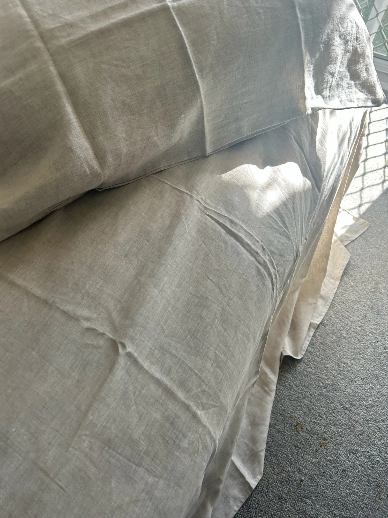 Luxurious 3-Piece Washed Linen Sheet Set for Ultimate Comfort photo review