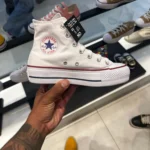 Stylish U-Shape Acrylic Photo Frame for Cherished Memories photo review