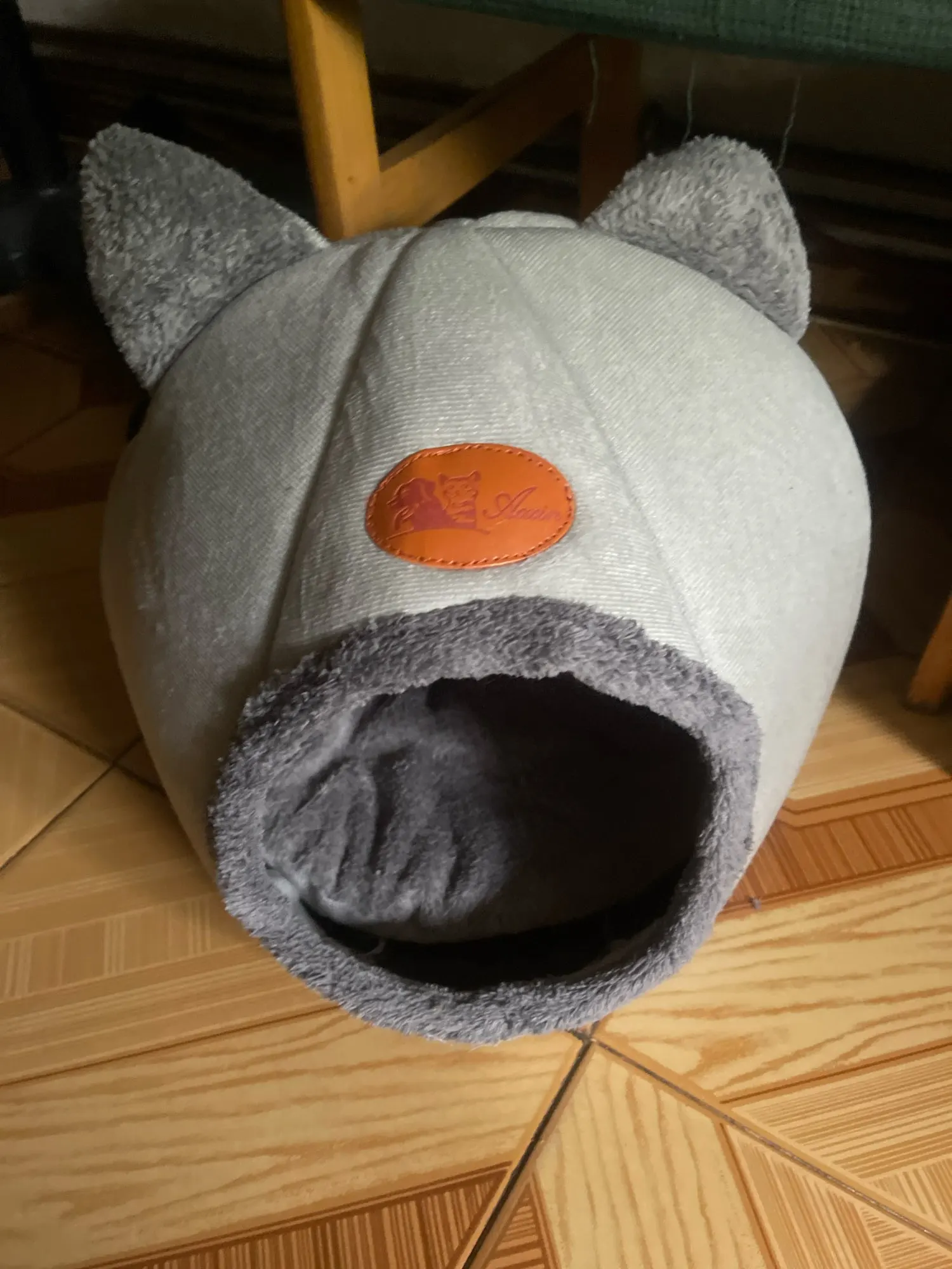 Cozy Cotton Cat Cave: Ultimate Winter Pet Bed Retreat photo review
