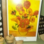 Stylish U-Shape Acrylic Photo Frame for Cherished Memories photo review