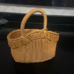 Wall Mounted Vegetable and Fruit Basket, Simulated Rattan Hanging Basket, Plastic Wall-mounted Hanging Basket, Home Decoration photo review