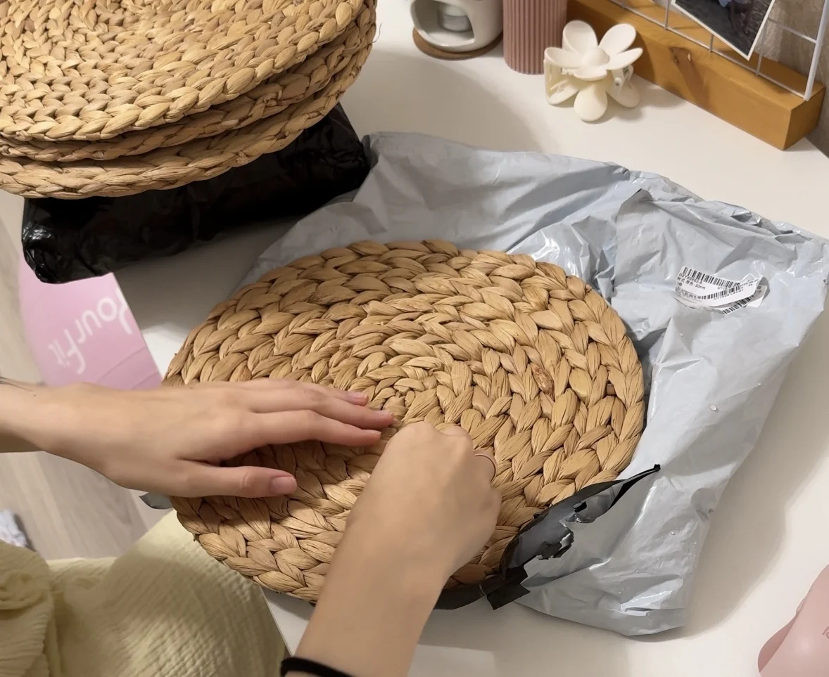 Natual Straw Weave Rattan Round Placemats Cups Mat Dining Table Home Decor Table Decoration Accessories Natual Straw Mats Pads photo review