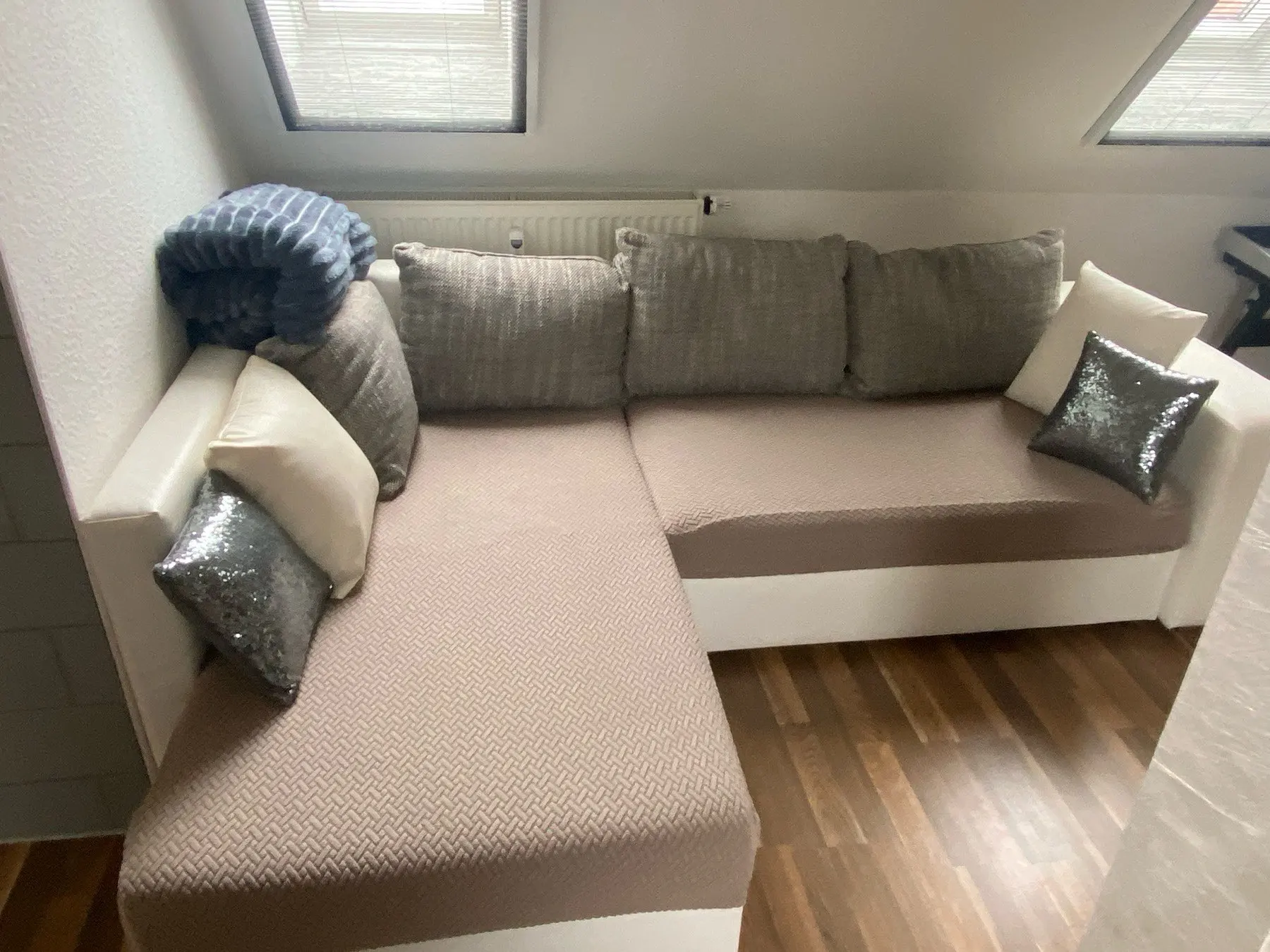 Thick Jacquard Elastic Sofa Cover - Stylish Protection for Your Couch photo review