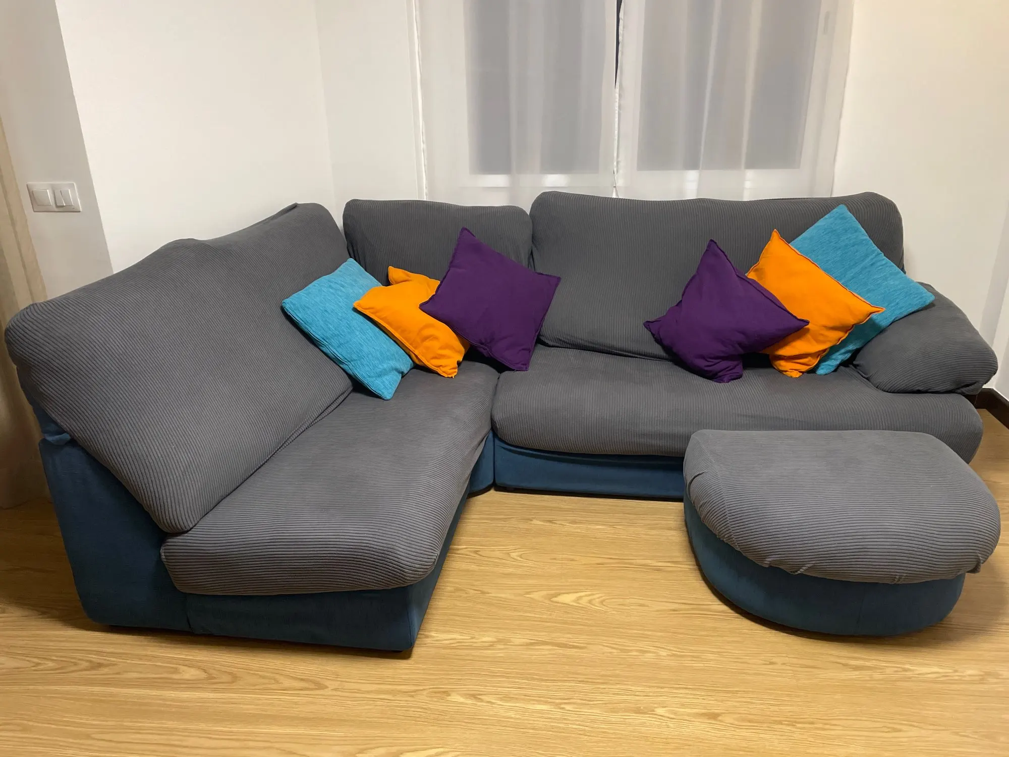 Elegant Jacquard Sofa Seat Cover - Easy-Clean Stripe Design photo review