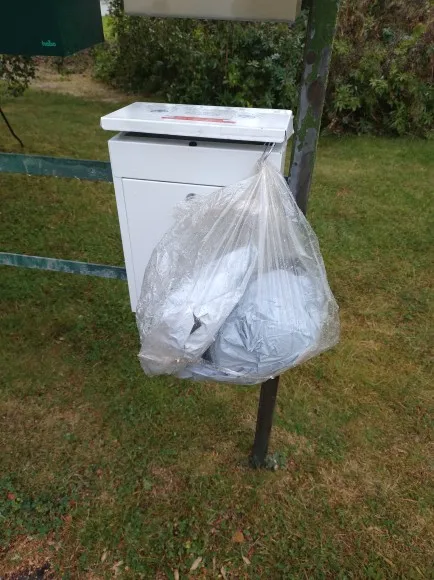 Cozy Round Pet Bed in Stylish Gradient for Large Dogs photo review