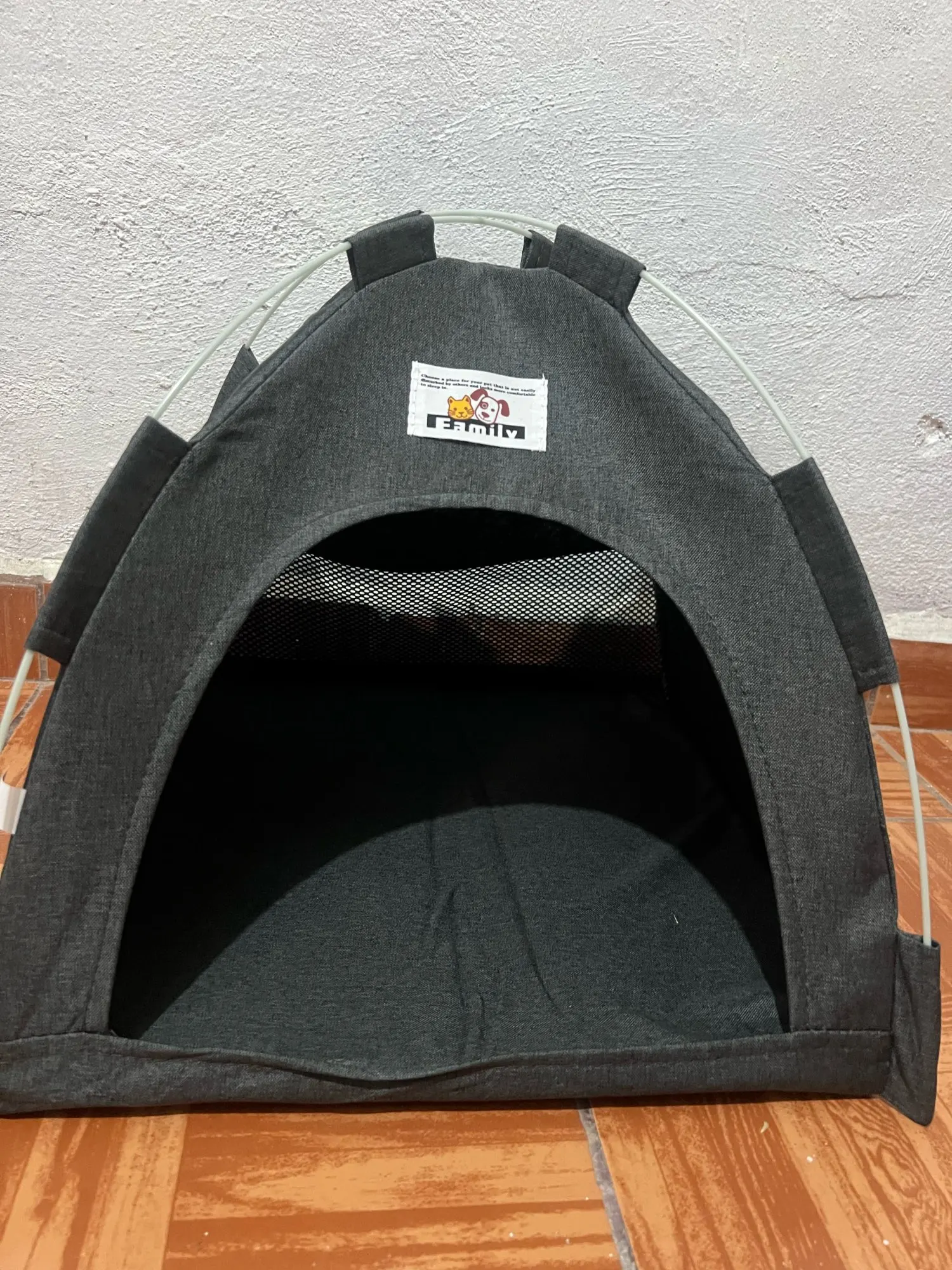 Versatile Foldable Cat Tent: Cool & Cozy All-Season Haven photo review