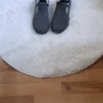 Ultra Cozy Fluffy White Round Rug for Chic Home Decor photo review