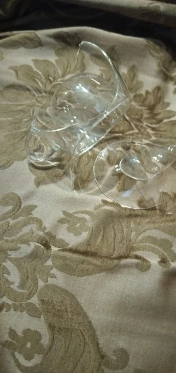 Elegant Double Wall Borosilicate Glass Mug - 350 ml Insulated Delight photo review