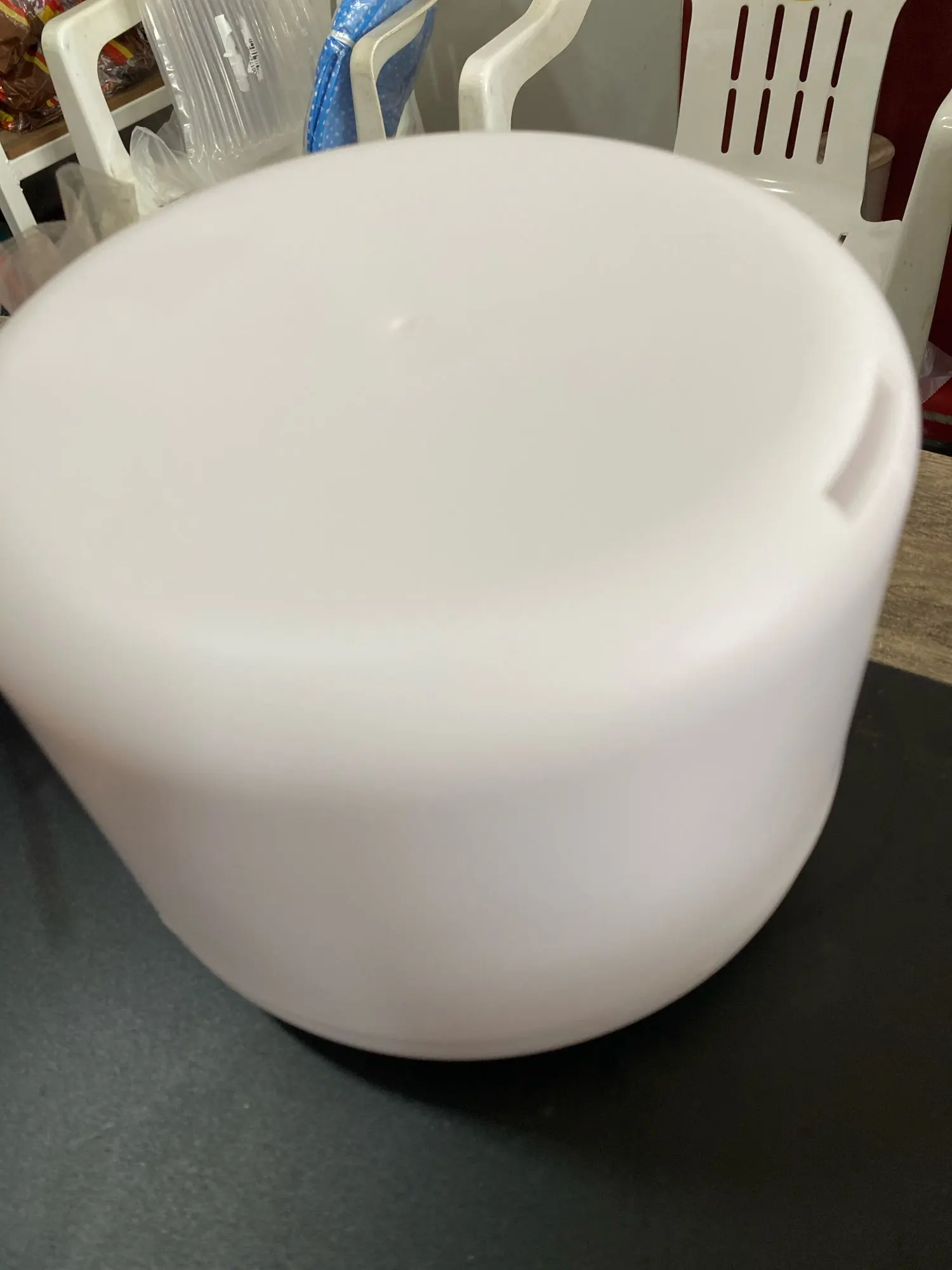 Elegant Aromatherapy Diffuser: Remote Control & LED Lights photo review