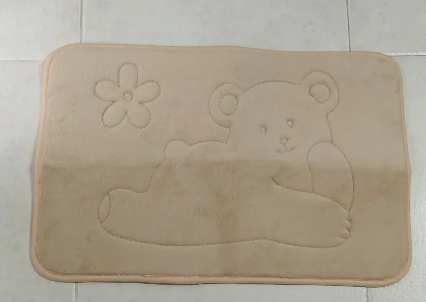 Luxurious Cobblestone Non-Slip Memory Foam Bath Mat photo review