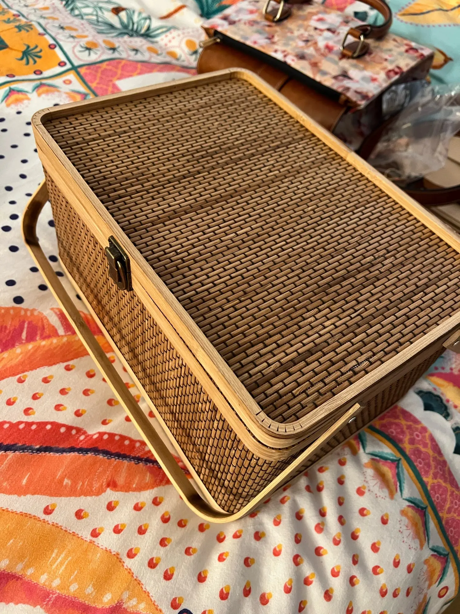 Eco-Friendly Woven Bamboo Basket for Stylish Storage & Harvest photo review