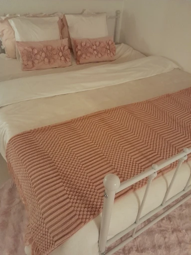 Luxurious Green Knitted Throw Blanket for Cozy Farmhouse Vibes photo review