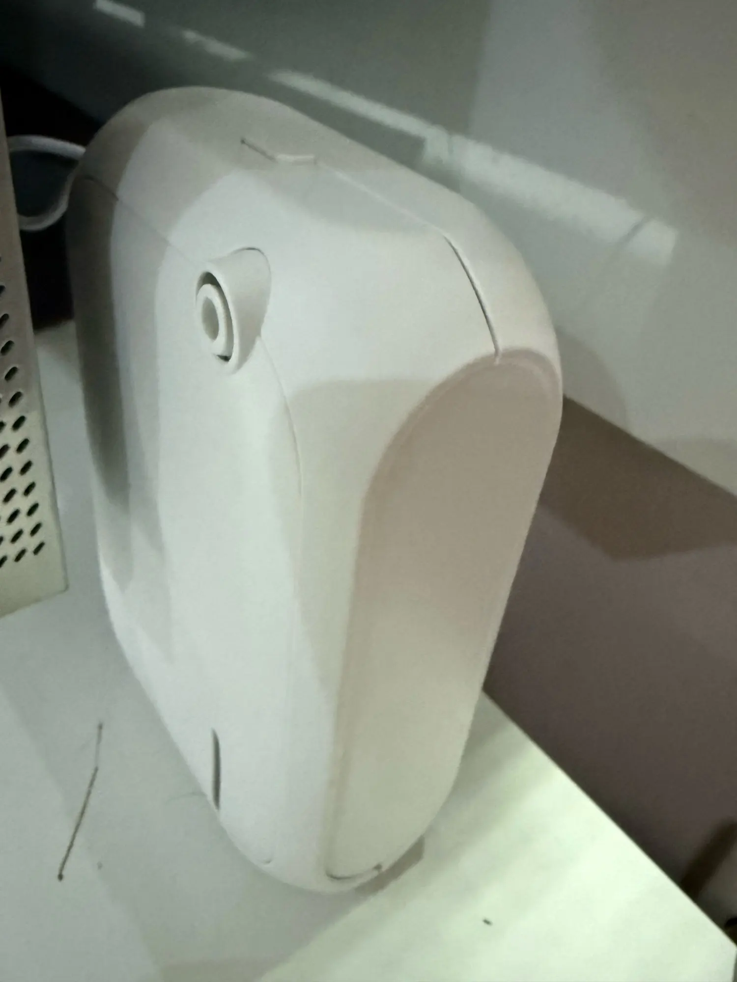 Smart Bluetooth Aroma Diffuser for Elegant Home Fragrance photo review