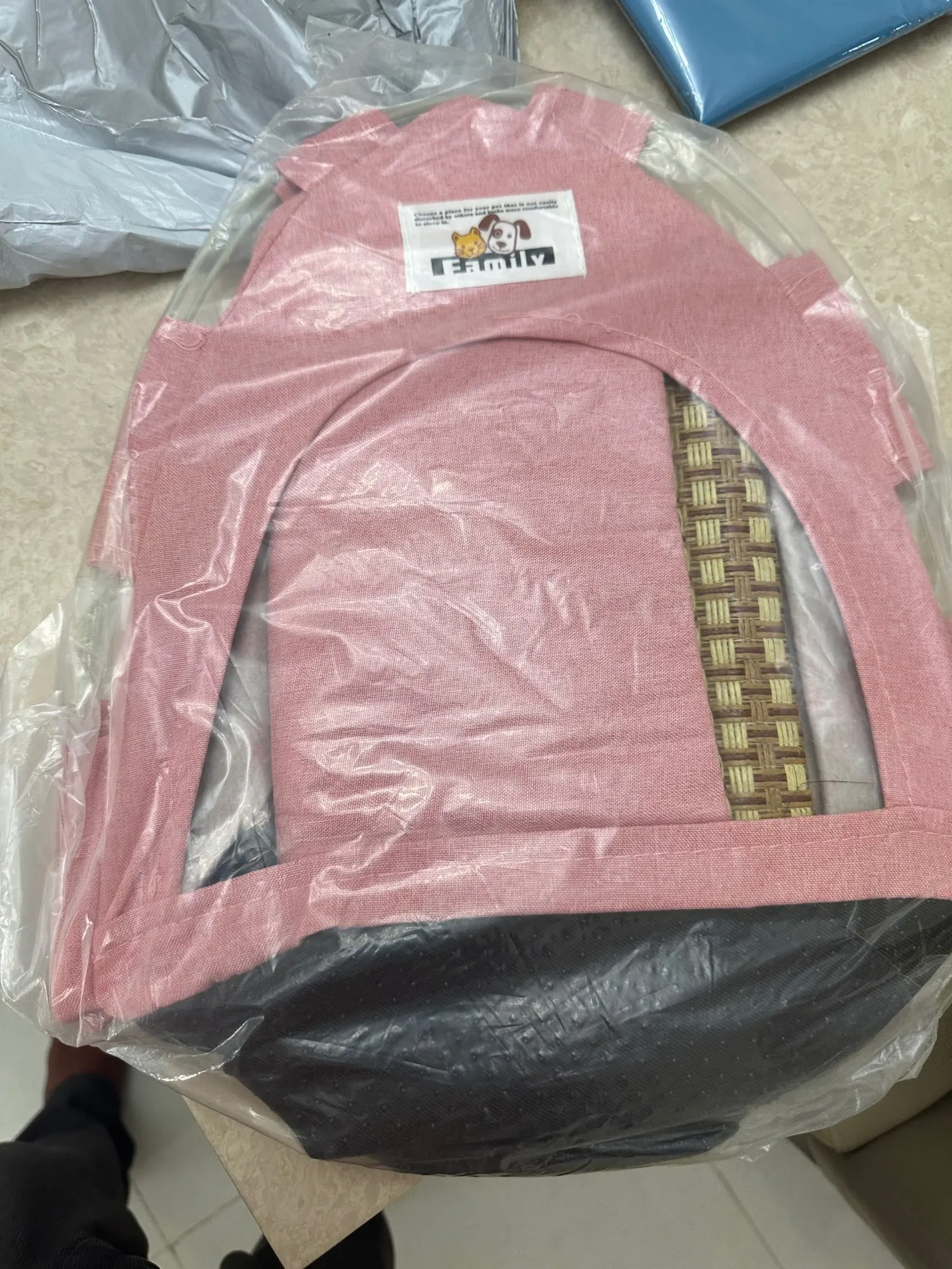 Versatile Foldable Cat Tent: Cool & Cozy All-Season Haven photo review