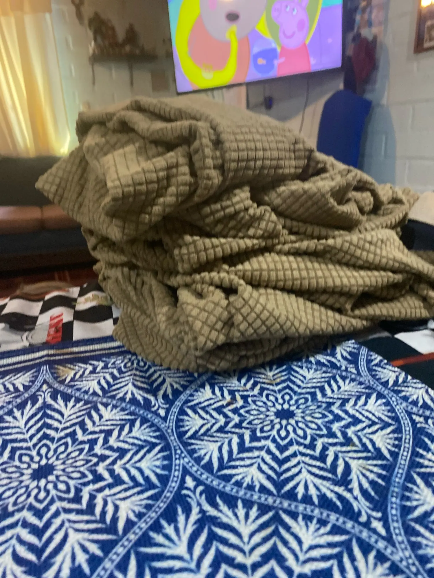 Luxurious Stretch Sofa Cover – Ultimate Living Room Protection photo review