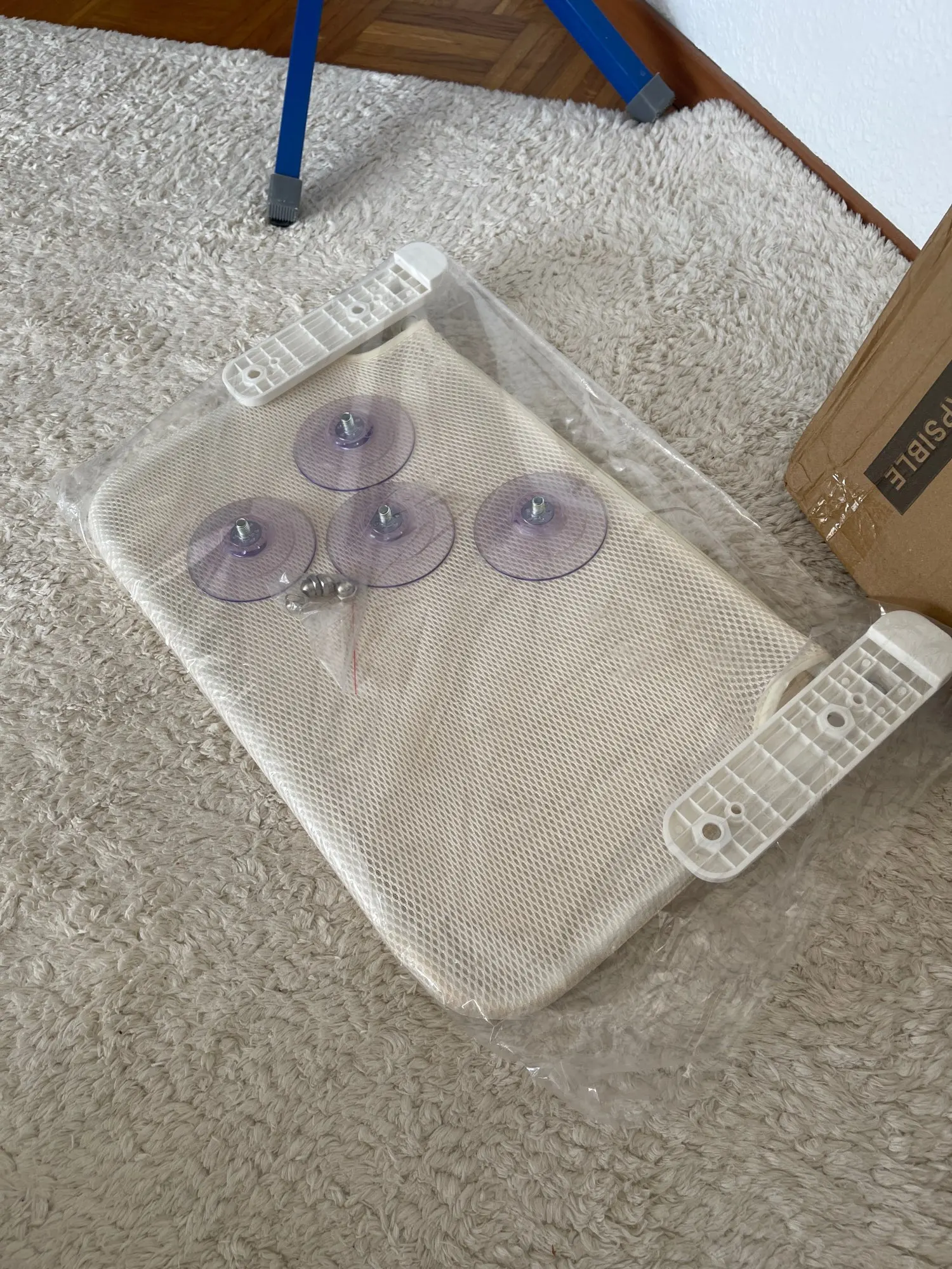 Sunshine Bliss: Foldable Suction Cup Cat Hammock Bed photo review