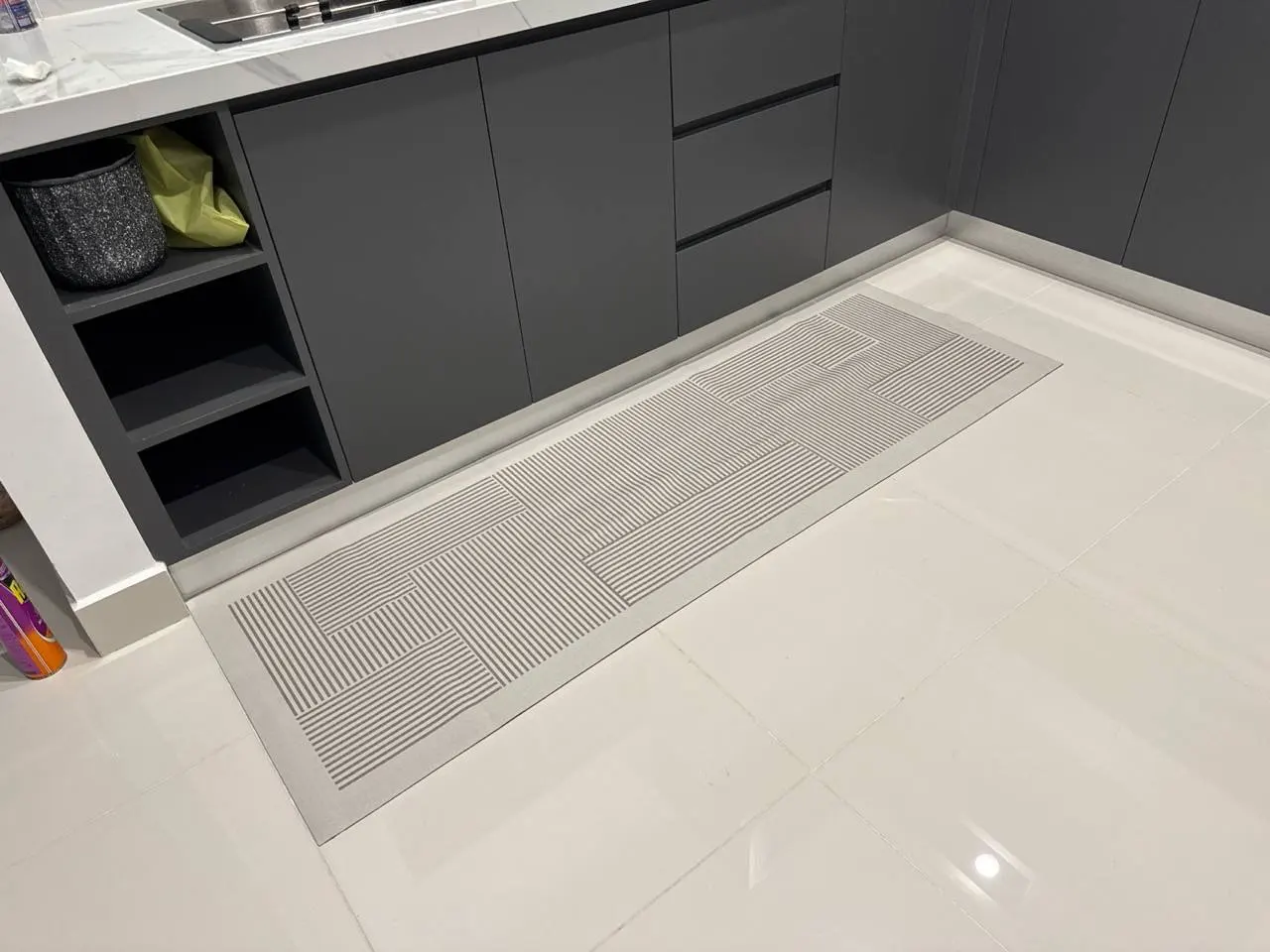 New 1 pc Japanese style soft kitchen diatomite mud floor mat, super anti slip, super absorbent, easy to handle carpet photo review
