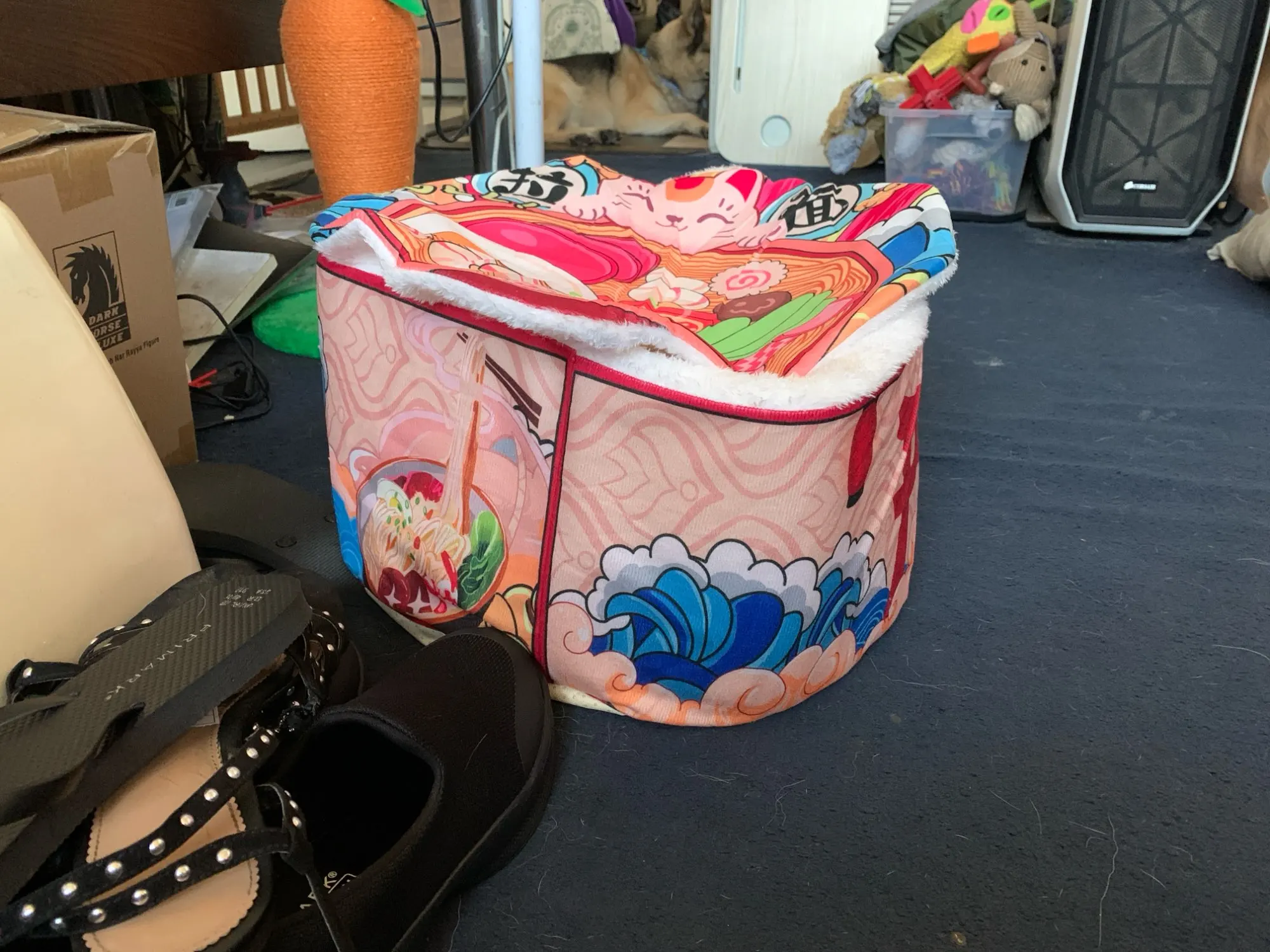 Cozy Super Large Pet Nest Bed for Dogs and Cats photo review