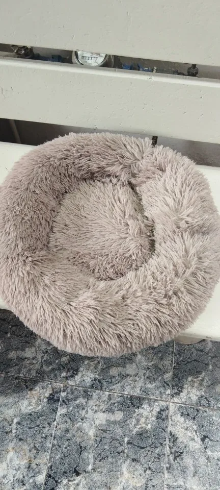Cozy Round Pet Bed in Stylish Gradient for Large Dogs photo review