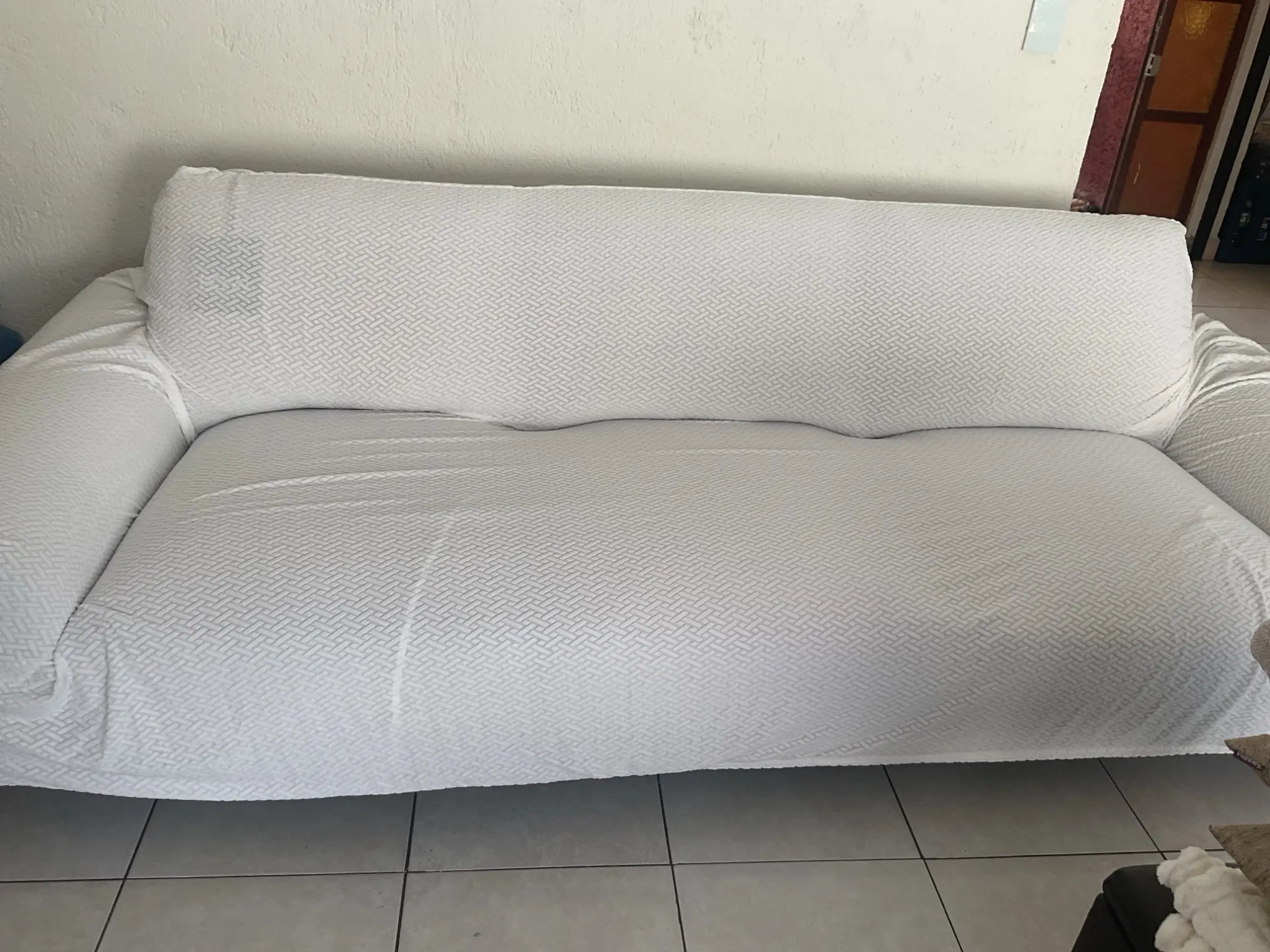 Luxurious Jacquard Sofa Cover for Custom Fit Comfort photo review