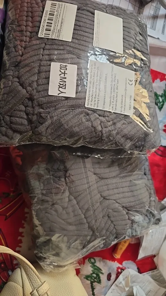 Elegant Jacquard Sofa Seat Cover - Easy-Clean Stripe Design photo review