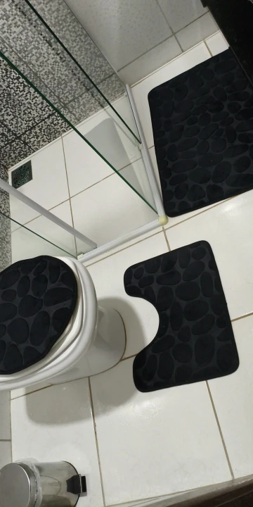 Luxurious 3-Piece Cobblestone Bath Mat Set - Non-Slip & Absorbent photo review