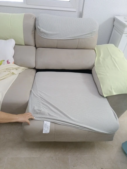 Elegant Jacquard Sofa Seat Cover - Easy-Clean Stripe Design photo review