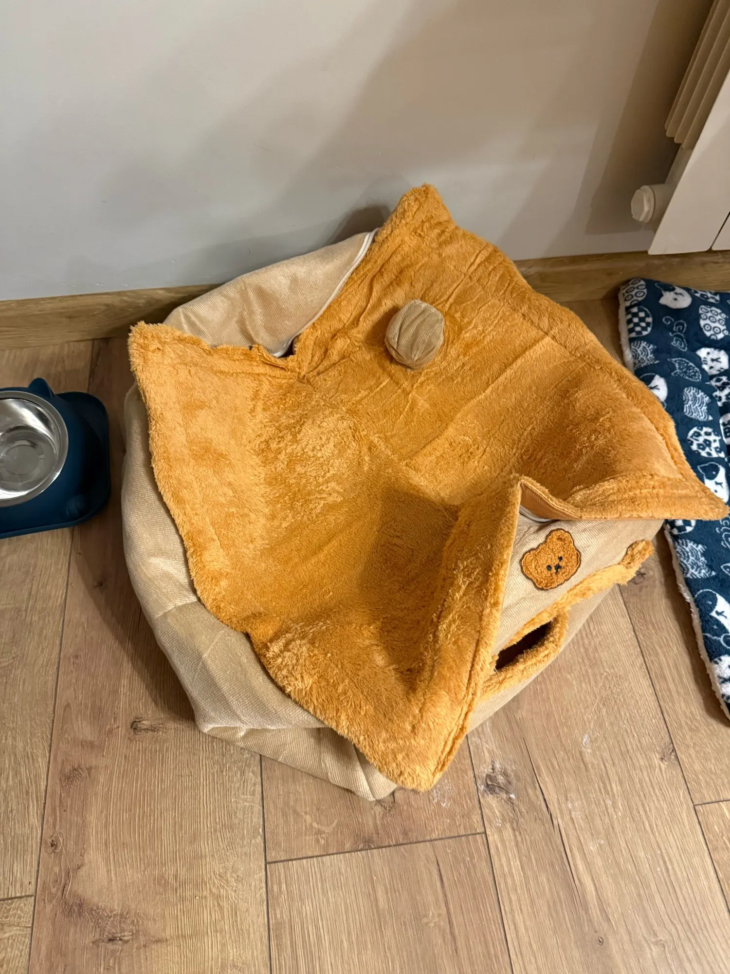 Cozy Foldable Pet House: Washable Cave for Cats & Small Dogs photo review