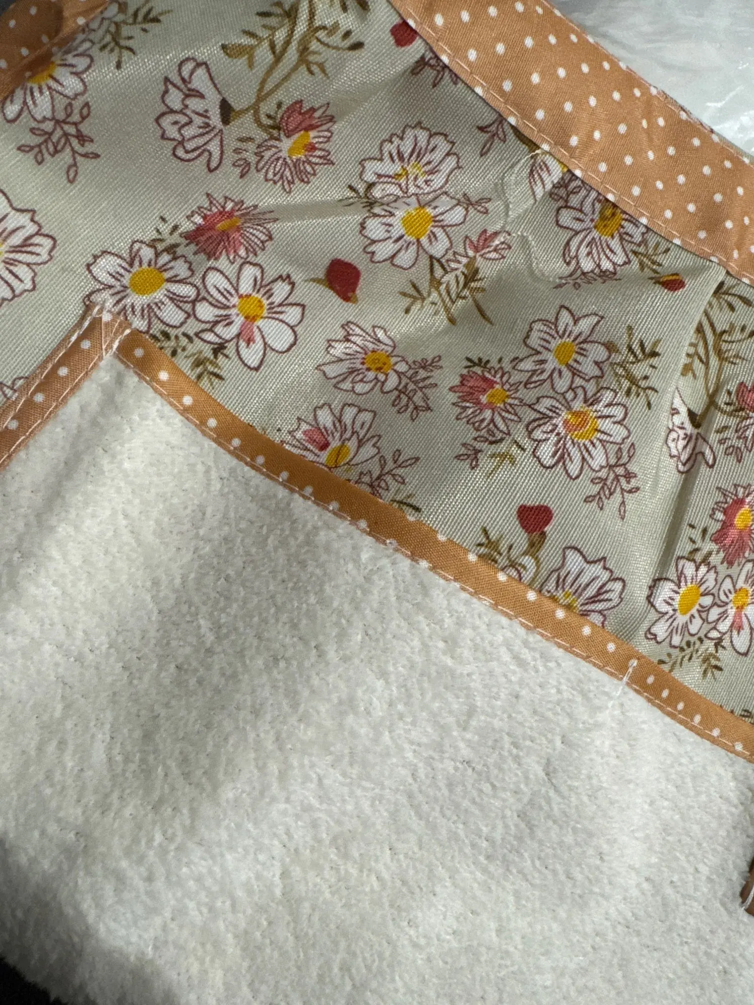 Charming Floral Canvas Apron - Stain Resistant & Stylish photo review