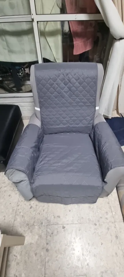 Quilted Anti-Slip Recliner Chair Cover for Stylish Protection photo review