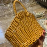 Wall Mounted Vegetable and Fruit Basket, Simulated Rattan Hanging Basket, Plastic Wall-mounted Hanging Basket, Home Decoration photo review
