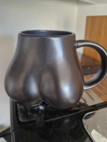 Ceramics Novelty Mugs Cup Woman Body Ass Butt Shape Coffee Milk Mug Sculpture Cup Dining Table Home Decoration Accessories photo review