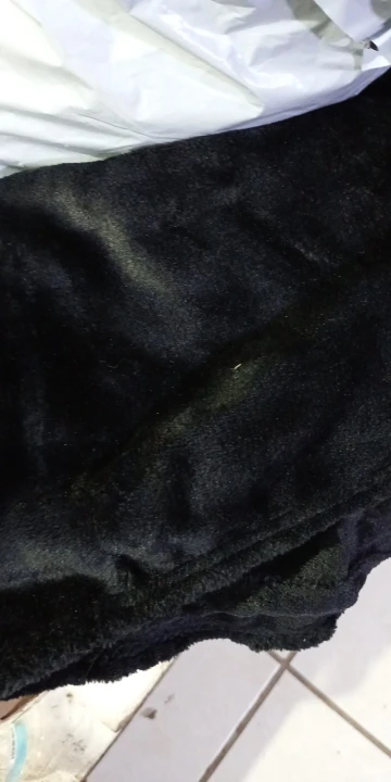 Cozy Coral Fleece Blanket - Luxurious Softness for All Seasons photo review