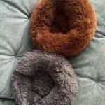Plush Donut Cat Bed: Cozy, Washable Comfort for Pets photo review