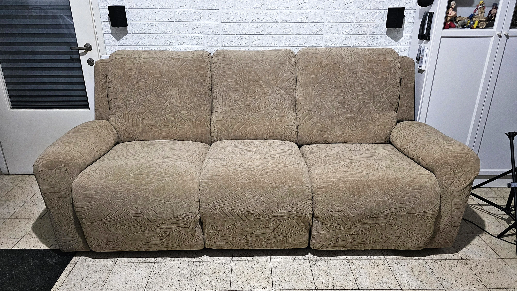 Premium Jacquard Recliner Sofa Covers - Non-Slip Comfort photo review