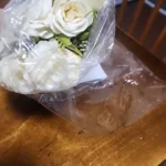 Luxurious Autumn White Silk Roses Bouquet for Timeless Elegance photo review