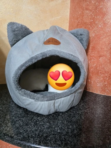 Cozy Cotton Cat Cave: Ultimate Winter Pet Bed Retreat photo review