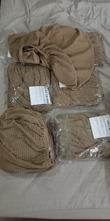 Luxurious Stretch Sofa Cover – Ultimate Living Room Protection photo review