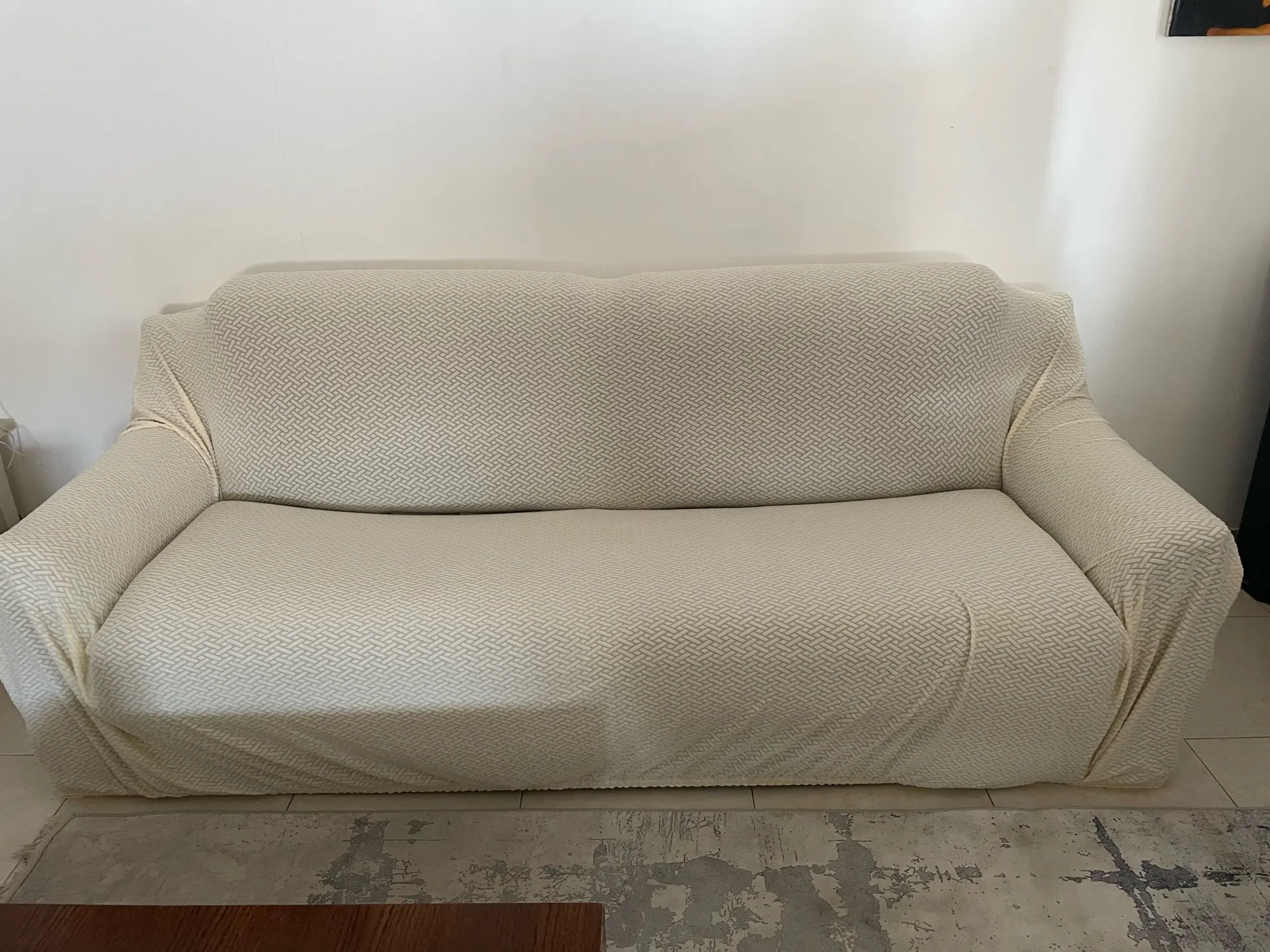 Luxurious Jacquard Sofa Cover for Custom Fit Comfort photo review