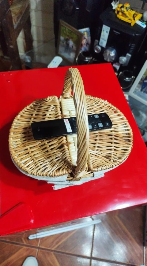 Charming Handmade Wicker Picnic Basket for Outdoor Adventures photo review