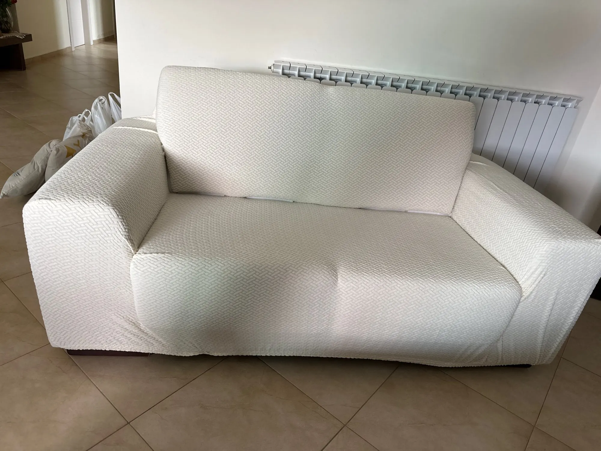 Luxurious Jacquard Sofa Cover for Custom Fit Comfort photo review