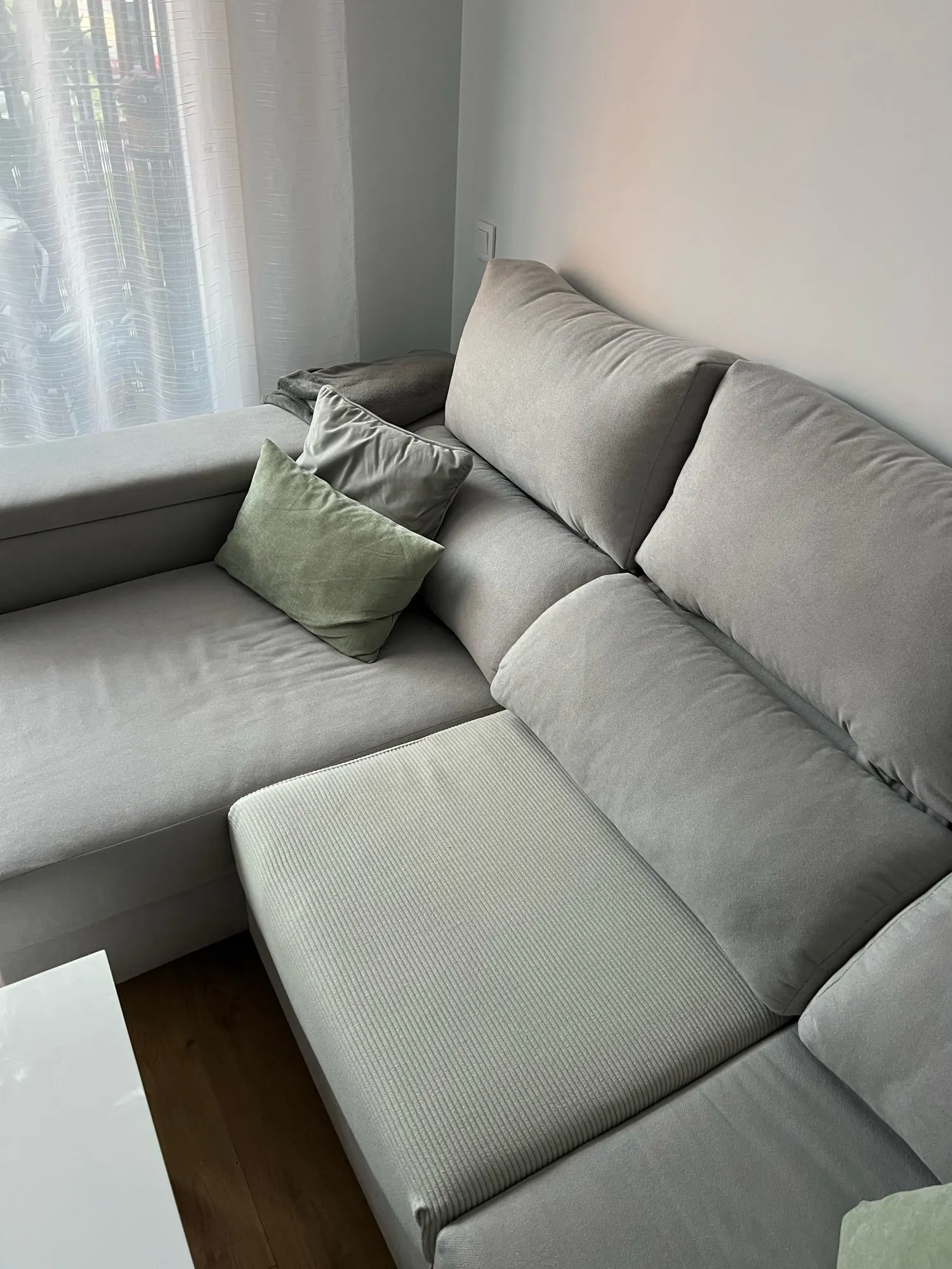Elegant Jacquard Sofa Seat Cover - Easy-Clean Stripe Design photo review