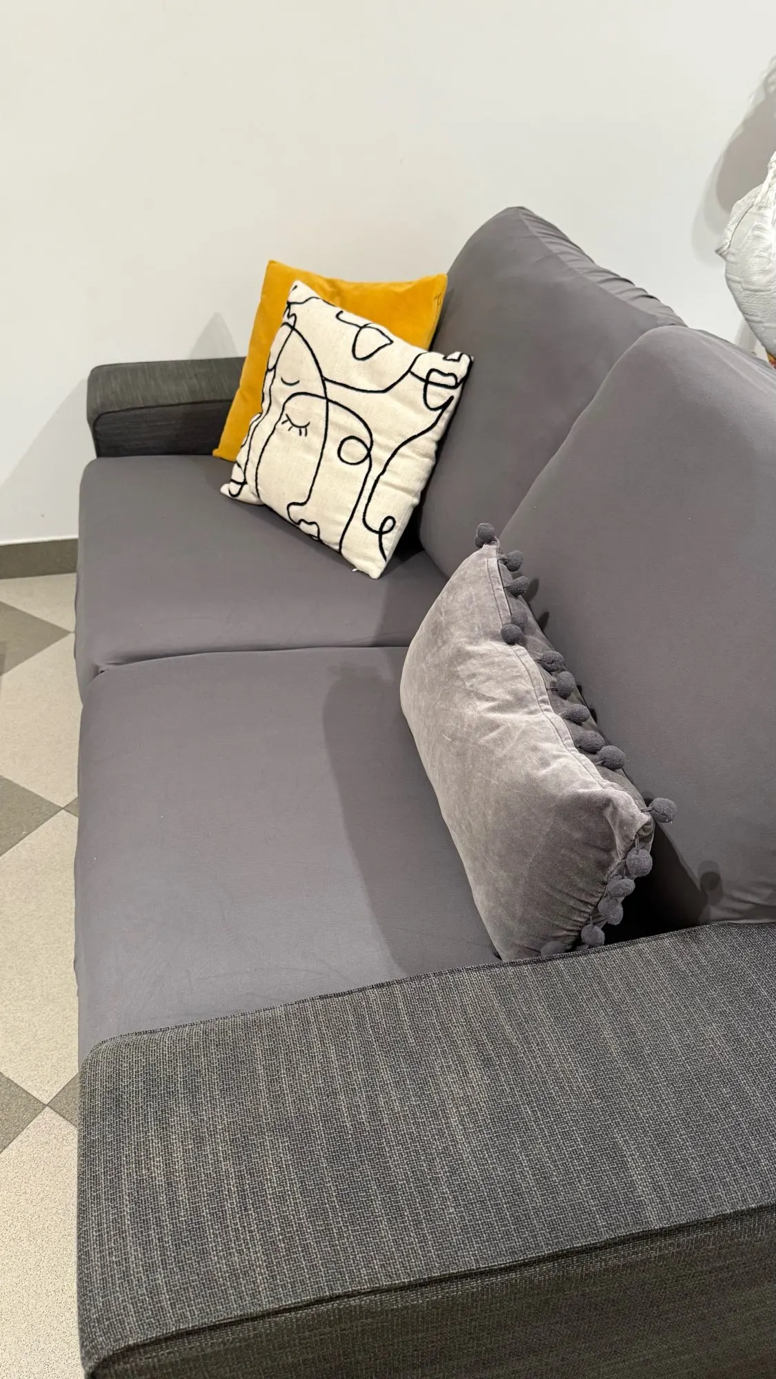 Waterproof Sofa Cushion Cover - Elastic Pet & Kid Protector photo review