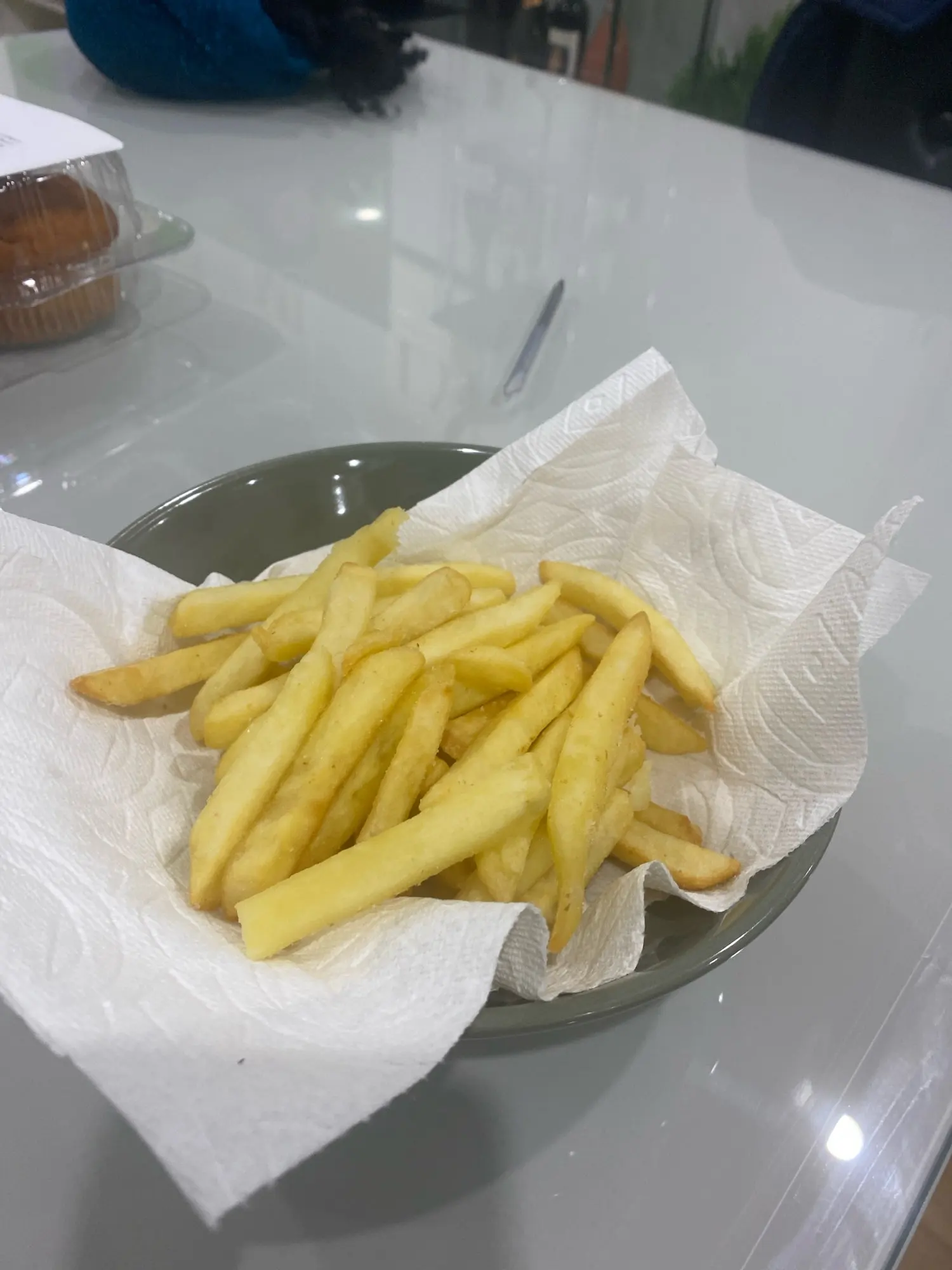 Chic Hand-Woven Rattan Basket for Stylish Storage Solutions photo review