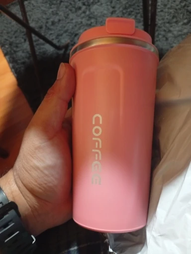 Travel-Ready Stainless Steel Mug – Hot & Cold Drinks for Hours photo review