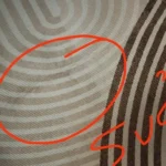 Luxurious Geometric Non-Slip Carpet for Modern Living Spaces photo review