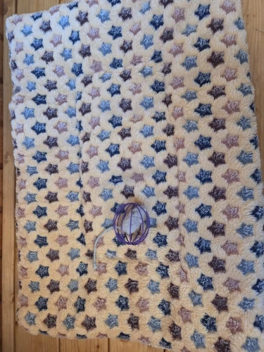 Cozy Plush Cat & Small Dog Bed Mat - Breathable & Soft photo review