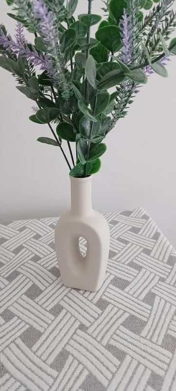 Nordic Minimalist Ceramic Vase for Elegant Home Decor photo review