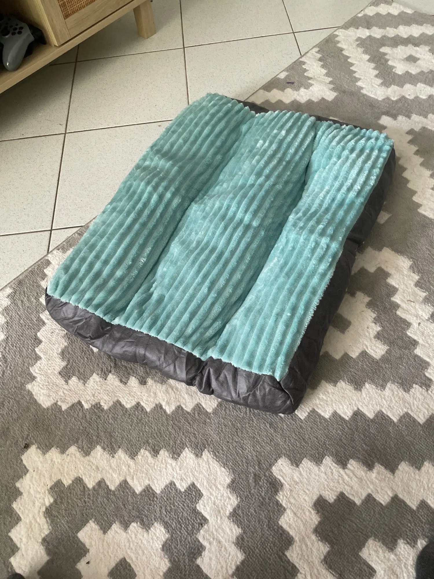 Cozy Corduroy Dog Bed - Detachable & Washable Comfort Mat photo review