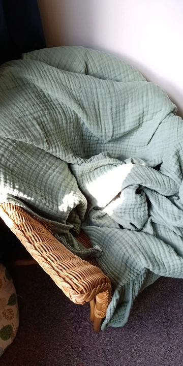 Breathable 100% Cotton Muslin Throw Blanket for Cozy Living photo review